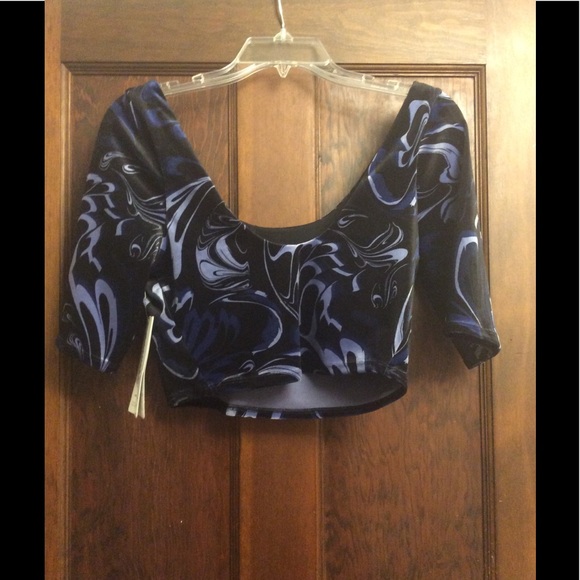 New with tags - Athleta Exhilarate velvet crop best for A-C cups - Picture 7 of 11